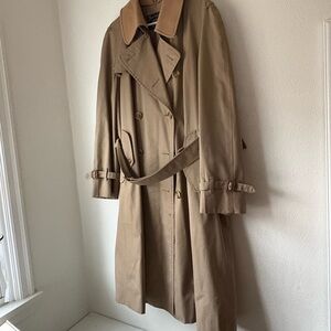 Burberrys of London Trench Coat Beige with Removable Liner Size 46